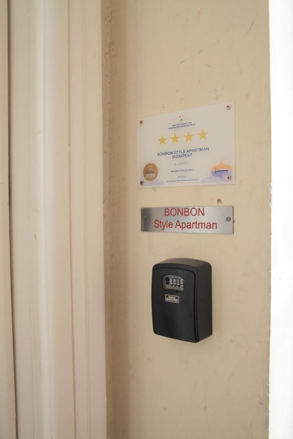 Bonbon Style Apartman บูดาเปสต์ ภายนอก รูปภาพ